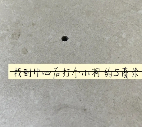 平谷瓷砖空鼓维修公司专业解答在瓷砖铺贴过程中，如果砂料搅拌不均匀，将会带来以下问题